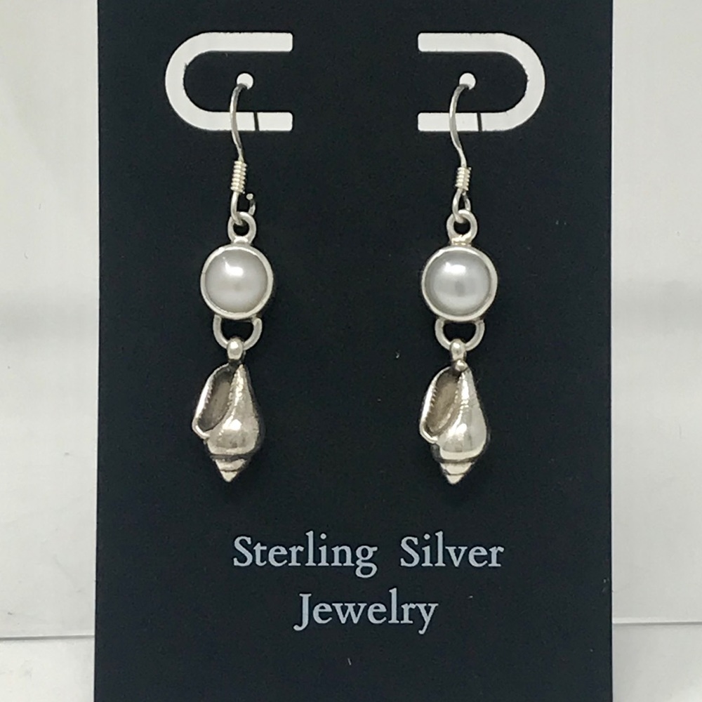Pearl and Shell Sterling Silver 925 Earrings